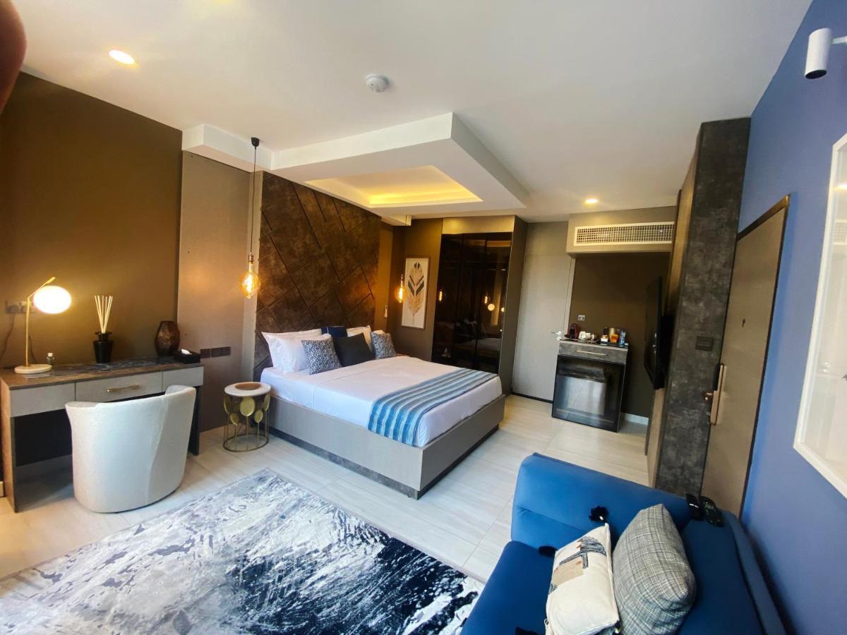 The Pool Labone Aparthotel Accra Bagian luar foto