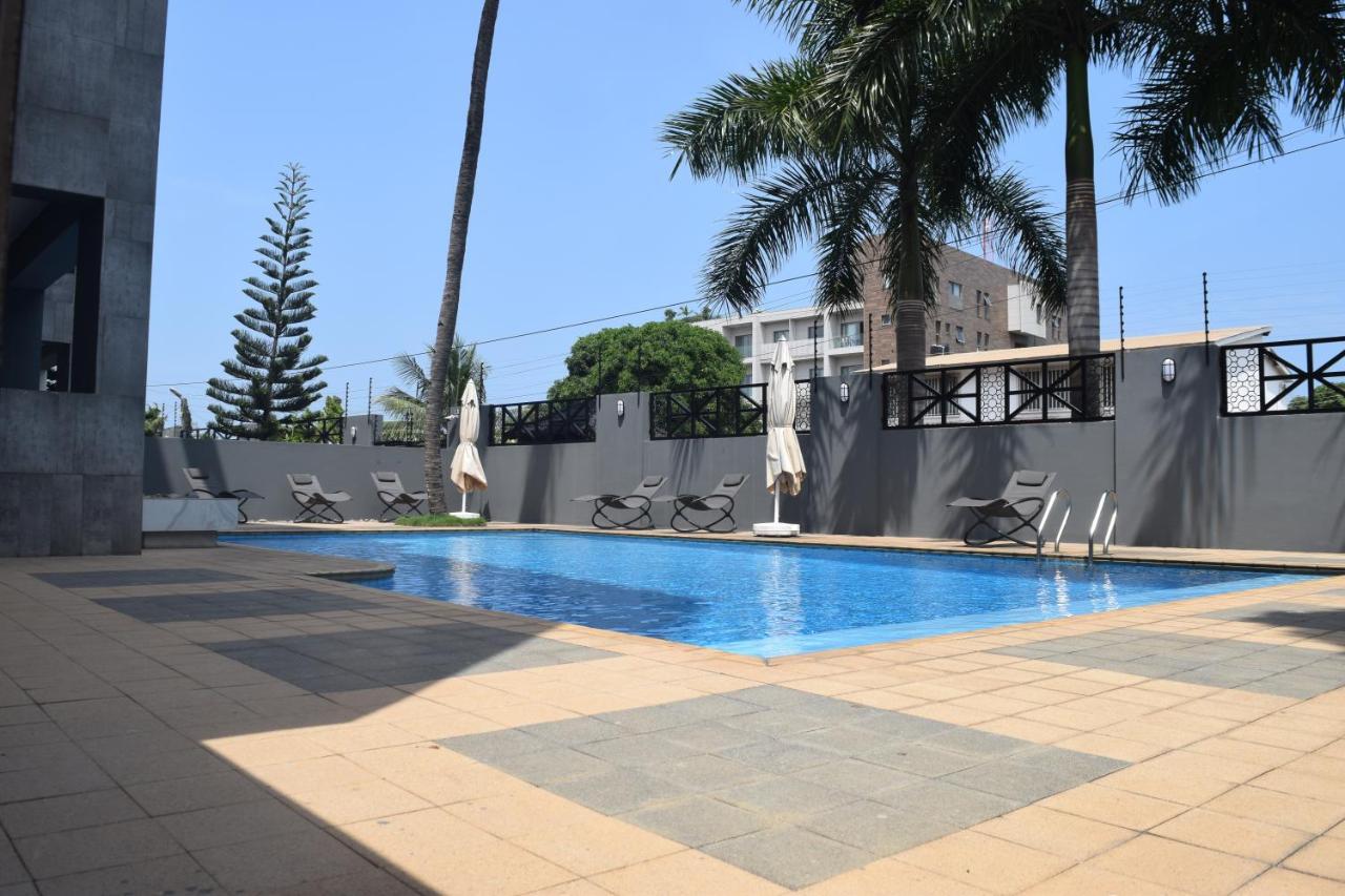 The Pool Labone Aparthotel Accra Bagian luar foto